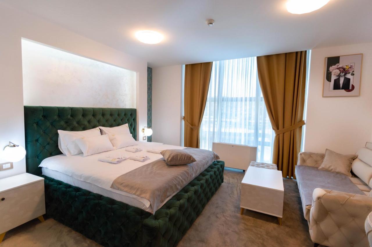 Hotel Ideal Deluxe Novi Pazar Buitenkant foto